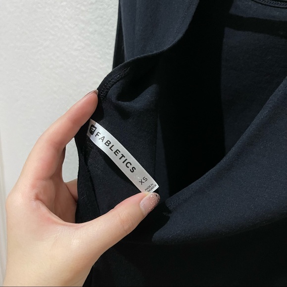 Fabletics workout top - Picture 4 of 4